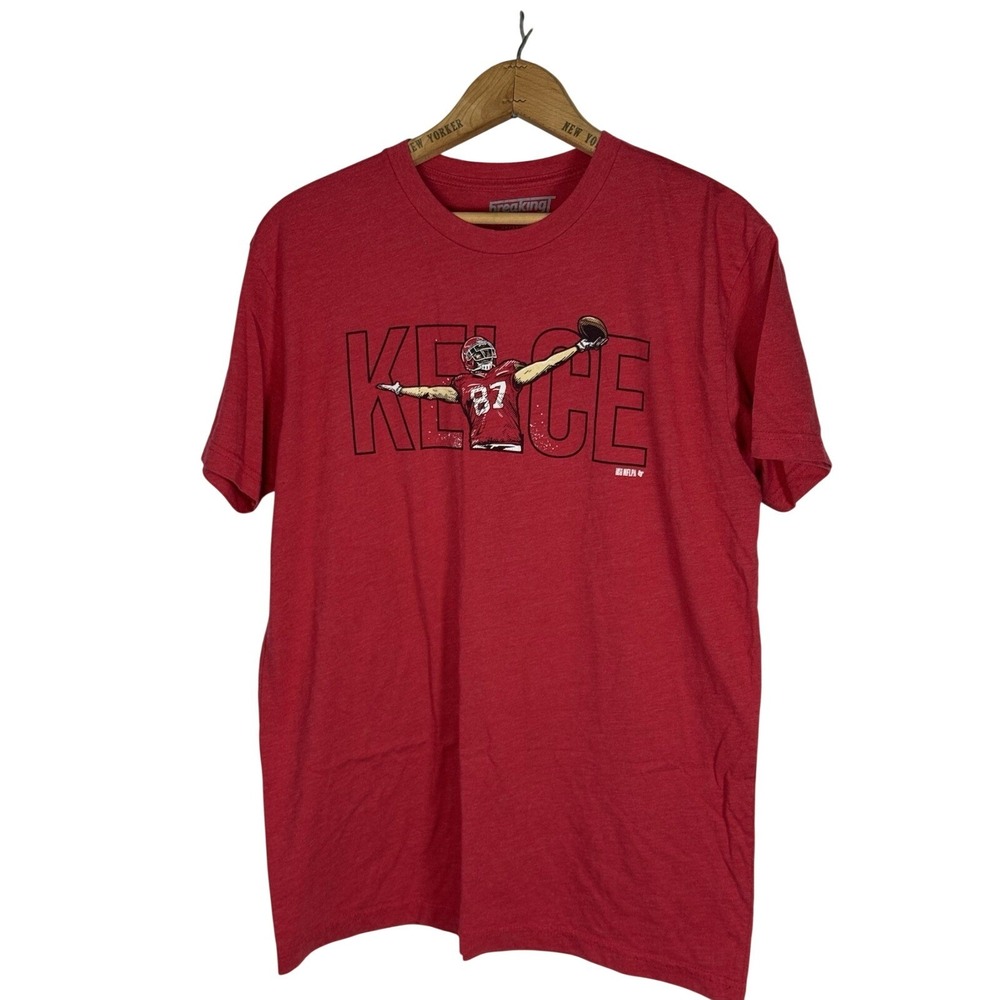Travis Kelce Breaking T Kansas City Chiefs T-Shirt Red Size Medium